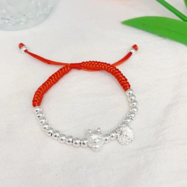 足银生肖属相手链（足银生肖属相手链怎么选）