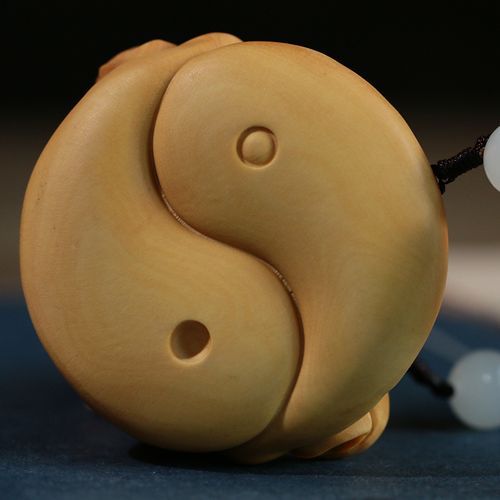 黄杨木生肖属相（黄杨木生肖属相怎么选？🎋）