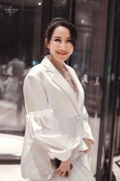 李玟什么生肖属相啊(李玟属什么生肖🐲)