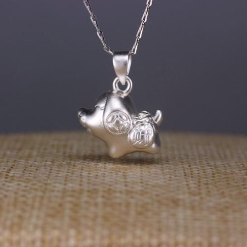 属相十二生肖项链图片（属相十二生肖项链图片怎么选）