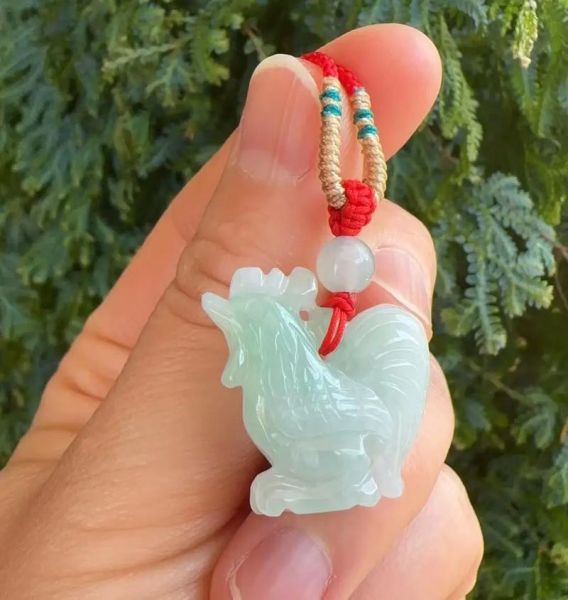 鸡的佩戴生肖和属相（属鸡戴什么属相挂件最旺）