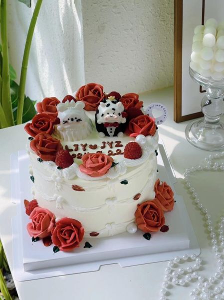 属相生肖蛋糕定制（属相生肖蛋糕定制同城配送怎么做）