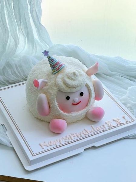 生肖羊属相蛋糕图片(属羊生日蛋糕图片大全简约可爱)