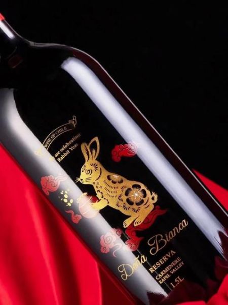 葡萄酒的生肖属相（葡萄酒生肖选哪个好喝）