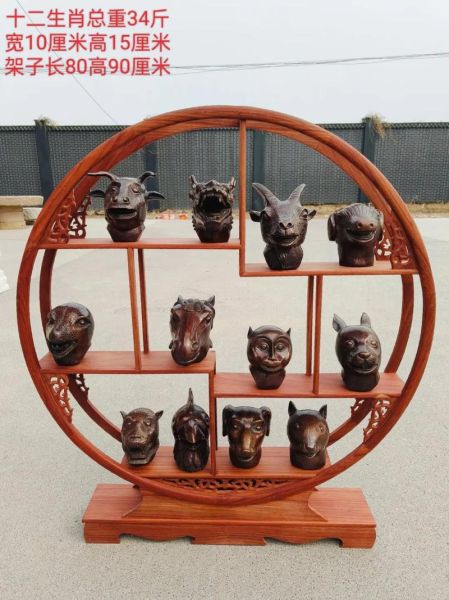 纯铜十二生肖属相（纯铜十二生肖属相摆件价格多少）