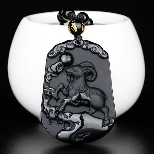 羊生肖属相挂件（属羊适合戴羊生肖属相挂件吗）