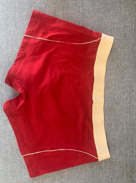 生肖属相红内裤男（男生本命年红内裤有什么讲究）