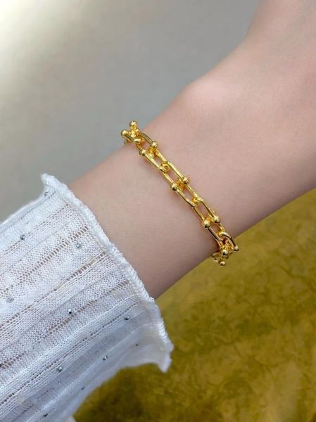 生肖属相马黄金手链好吗(生肖马戴黄金手链真的好吗)