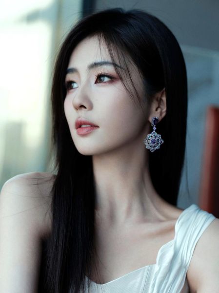 白鹿属什么生肖属相呢（白鹿属什么生肖属相呢？）