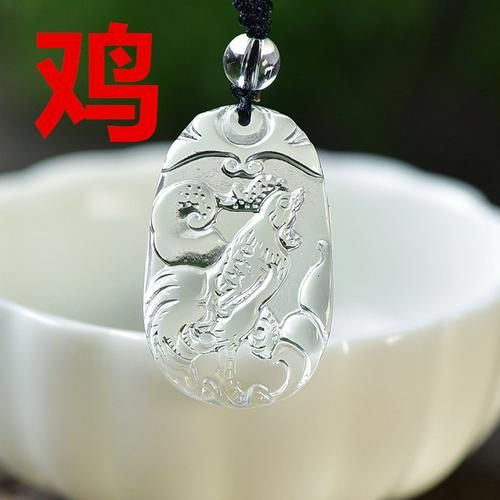 白色生肖属相挂件（白色生肖属相挂件推荐👜）