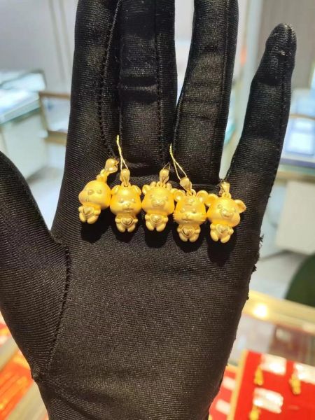 生肖属相金子图片高清（生肖属相足金吊坠高清图鉴🧧）