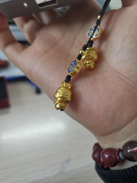 手机挂绳生肖属相（手机挂绳生肖属相怎么选最省心？）