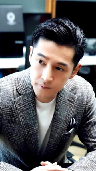 胡歌生肖属相（胡歌属什么生肖？1982年生属狗）