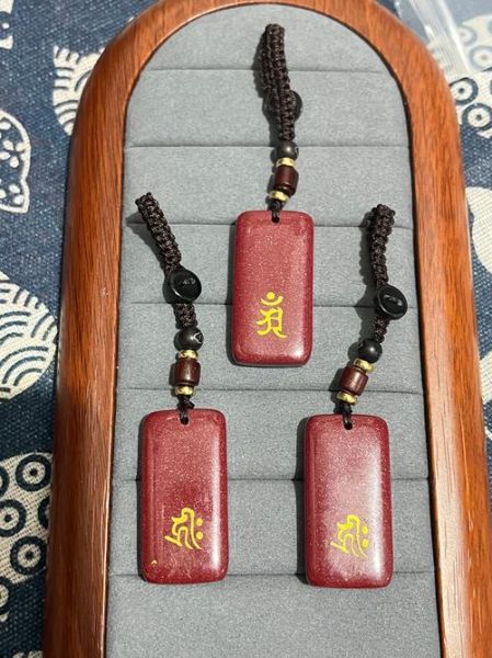 属相蛇生肖佛（属相蛇应该戴什么生肖佛最旺？）