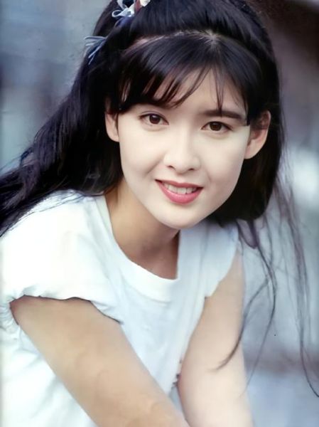 周慧敏属什么生肖属相（周慧敏属什么生肖属相详细解析）