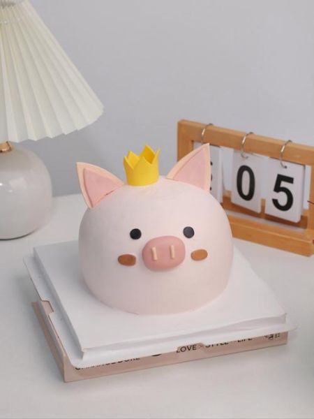 猪的生肖属相蛋糕（属猪的生日蛋糕怎么做可爱又好吃）