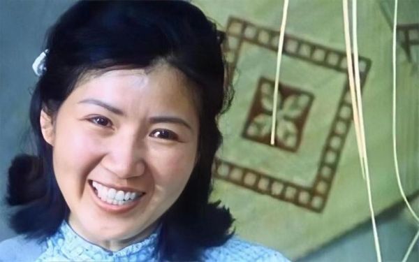 曹翠芬属什么生肖属相