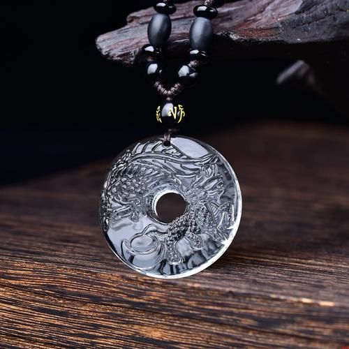 生肖属相佩戴饰物男士（男士生肖本命年带什么最旺运）