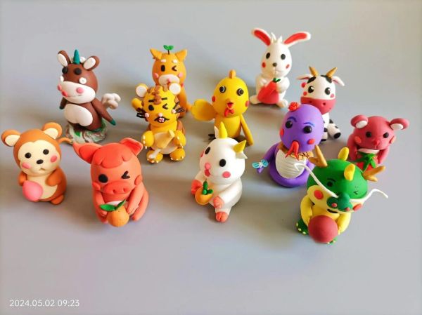 做十二生肖属相做法（十二生肖属相小手工儿童超轻粘土教程）