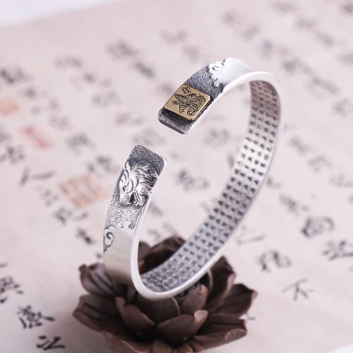 银手镯生肖属相款（银手镯生肖属相款怎么挑新手一看就会）