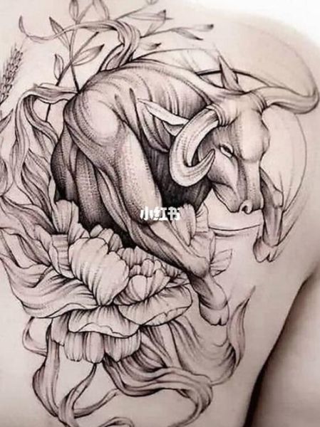 属相牛生肖纹身图片女生（女生生肖牛纹身图案推荐）