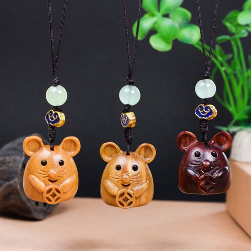 子鼠生肖属相介绍(子鼠生肖性格特点及运势全攻略)