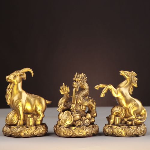 属相十二生肖摆设(客厅放十二生肖摆件哪个方位最旺财运)