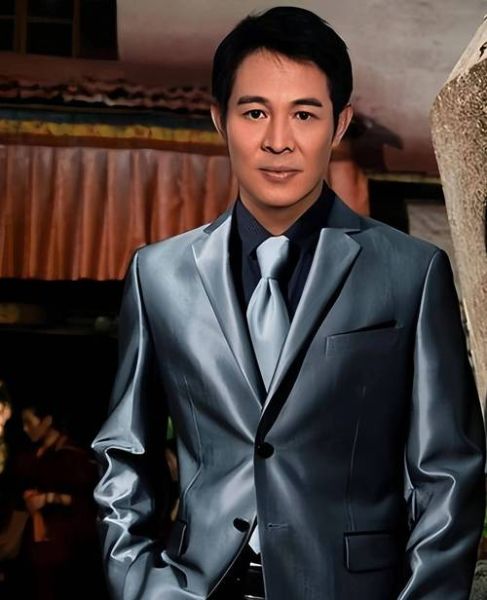 李连杰什么生肖属相（李连杰属什么生肖）