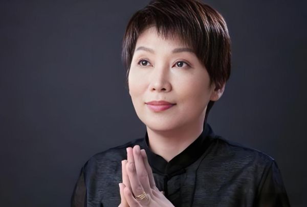 曲黎敏属相生肖（曲黎敏属相是马吗？新手一看就懂）