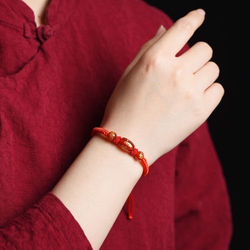 生肖属相玛瑙链（生肖红玛瑙手绳怎么戴）